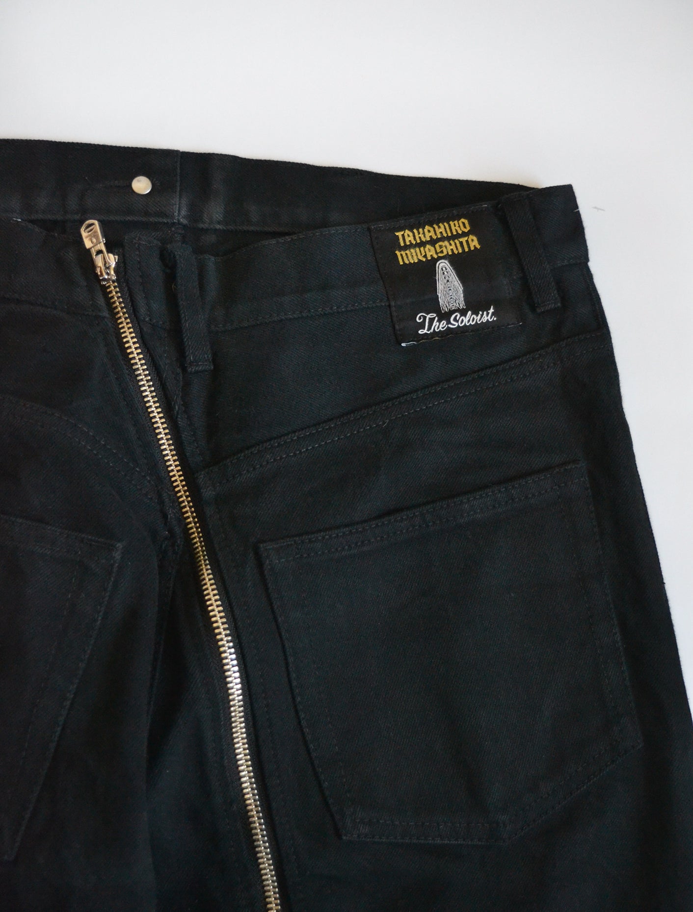 格安TAKAHIROMIYASHITATheSoloist. 90° jean. Takahiro Miyashito 'The Soloist' Zip Jeans – AVERAGE LOCAL